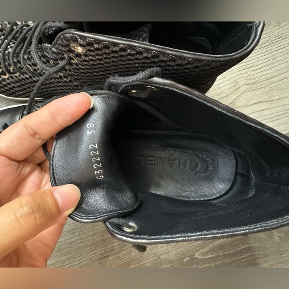 Chanel Boot size 38 Original, No Box With Discount $400 - Picture 10 of 12